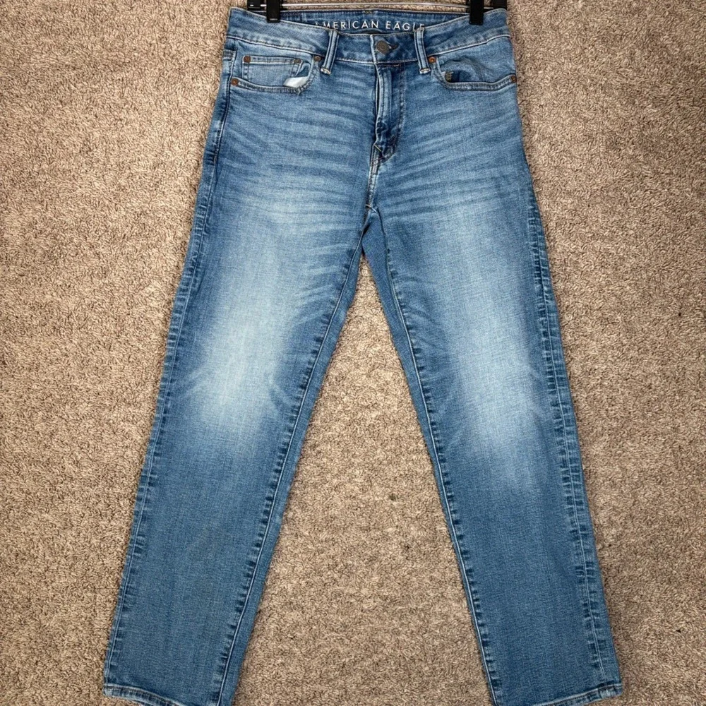 American Eagle Men Slim Straight Jeans Medium Wash Distressed Size 30x28